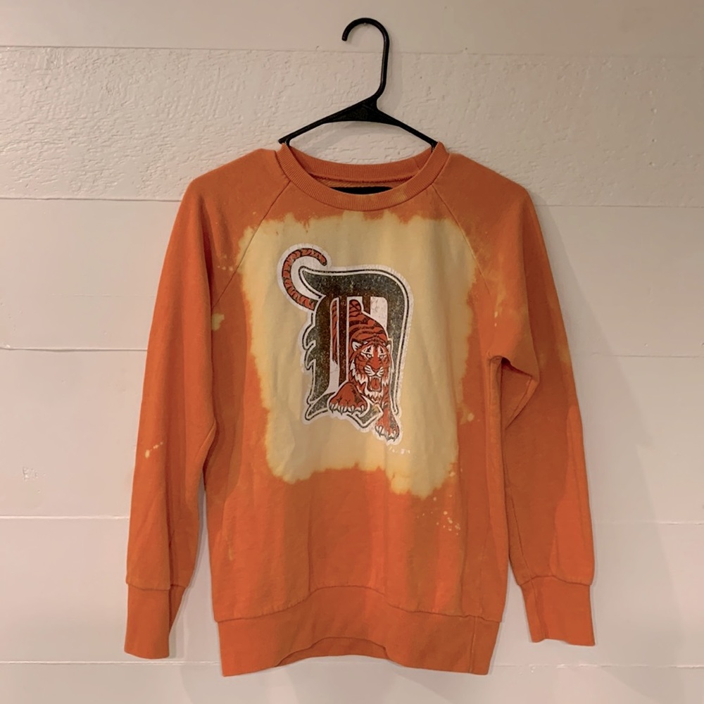 Bleached Detroit tigers crew neck
